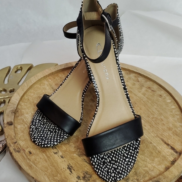 Chinese Laundry Shoes - Chinese Laundry 3" heels size 8 1/2